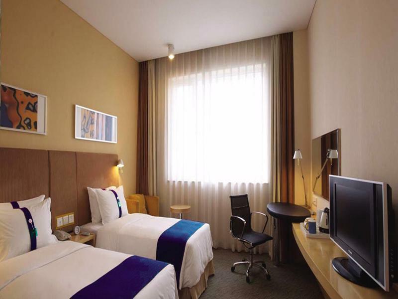Holiday Inn Express Leshan City Square By Ihg High Speed Rail And Leshan Giant Buddha Экстерьер фото